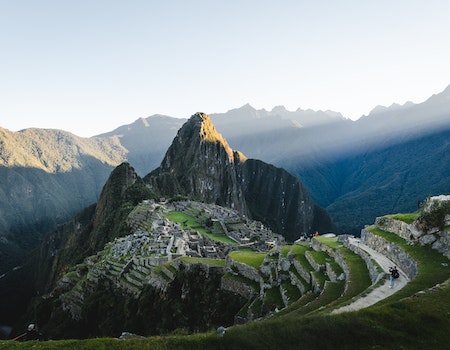 How to Choose Binoculars For Hunting in Peru